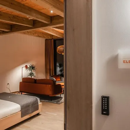 Na Stolbi * 卢布尔雅那